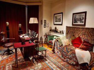 *Consultório de Sigmund Freud no Museu Freud, em Londres
